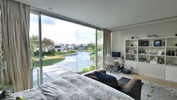 Ocean Drive (D4), Detached #588726001